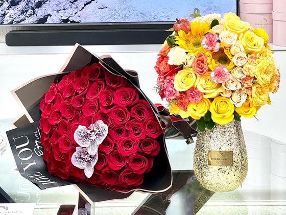 BD001 Stunning and Luxurious Red Roses Bouquet - Ramo Buchon de